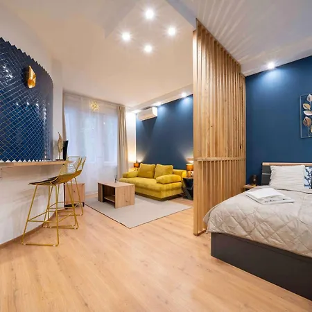 アパート Blue Oasis Location ブダペスト